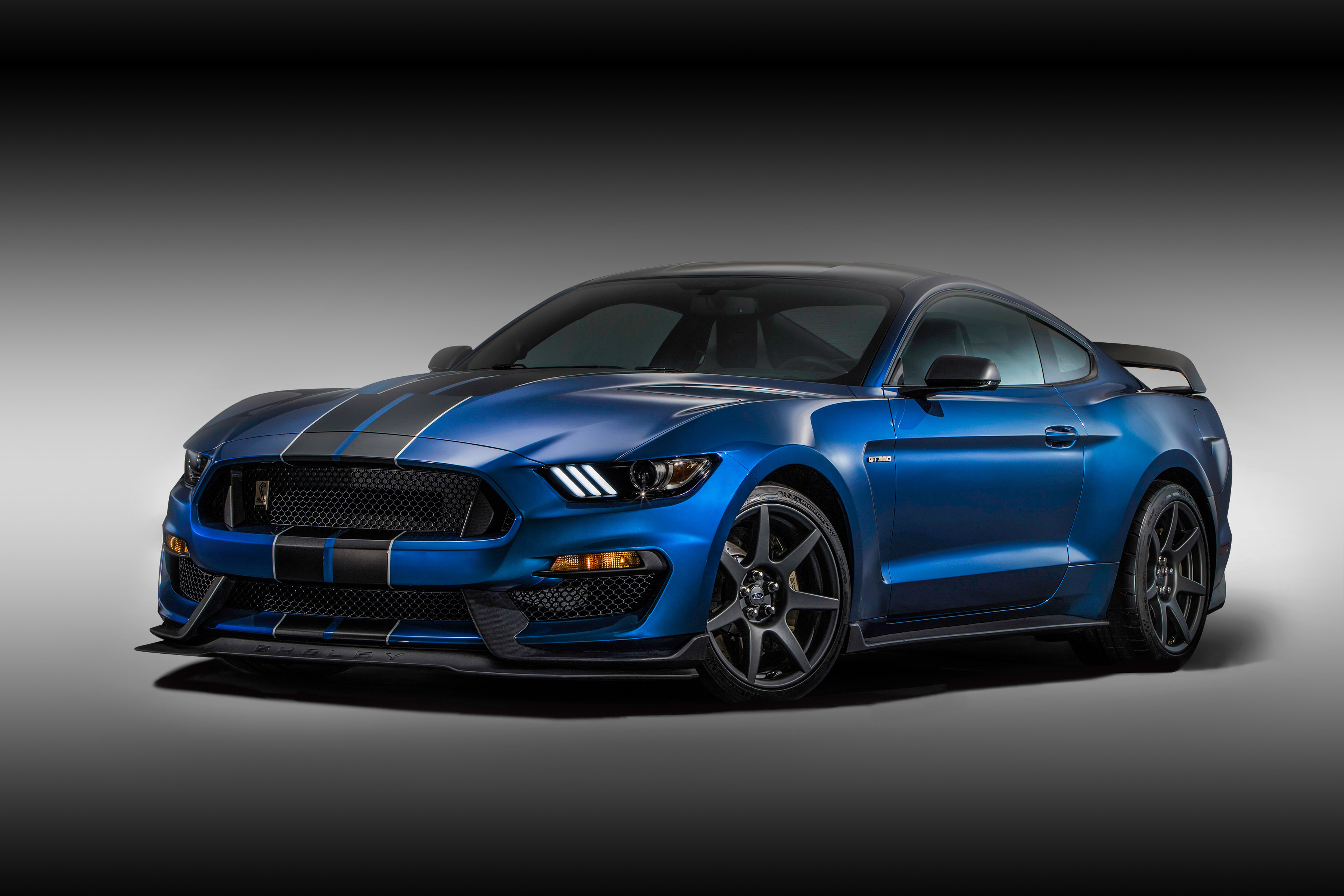 Обои На Рабочий Стол Форд Мустанг Шелби Gt 500